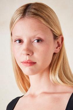 Mia Goth